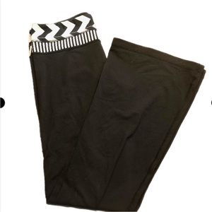 Lululemon groove pant size 10